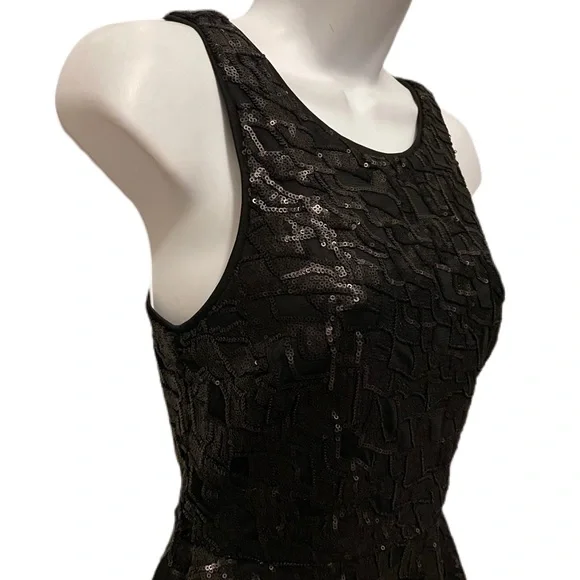 Forever 21 sequins‎ top - Picture 5 of 10